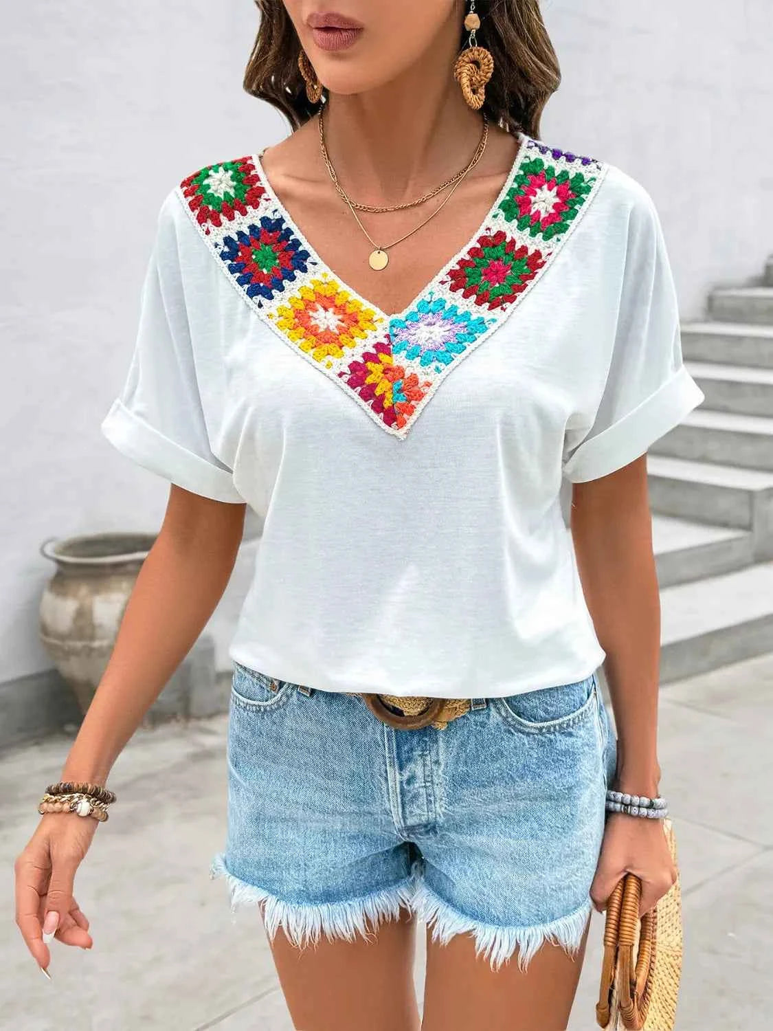 Contrast V-Neck Short Sleeve Top Trendsi