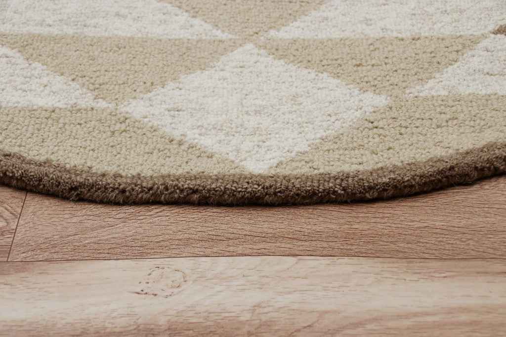4' Round Brown Bohemian Geometric Area Rug Homeroots