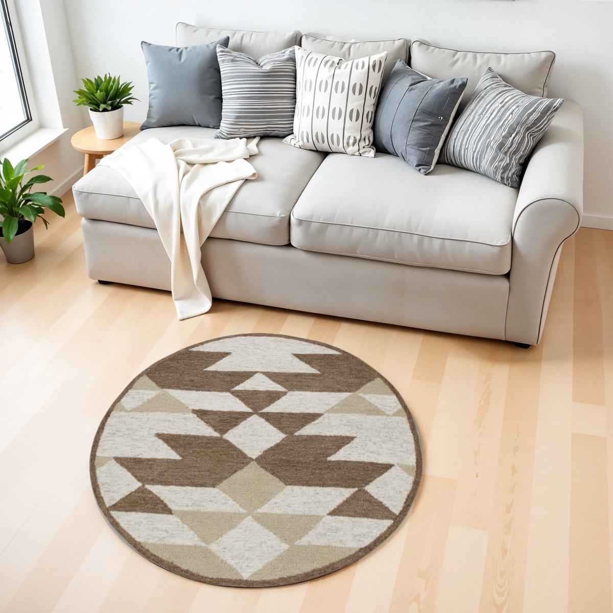 4' Round Brown Bohemian Geometric Area Rug Homeroots