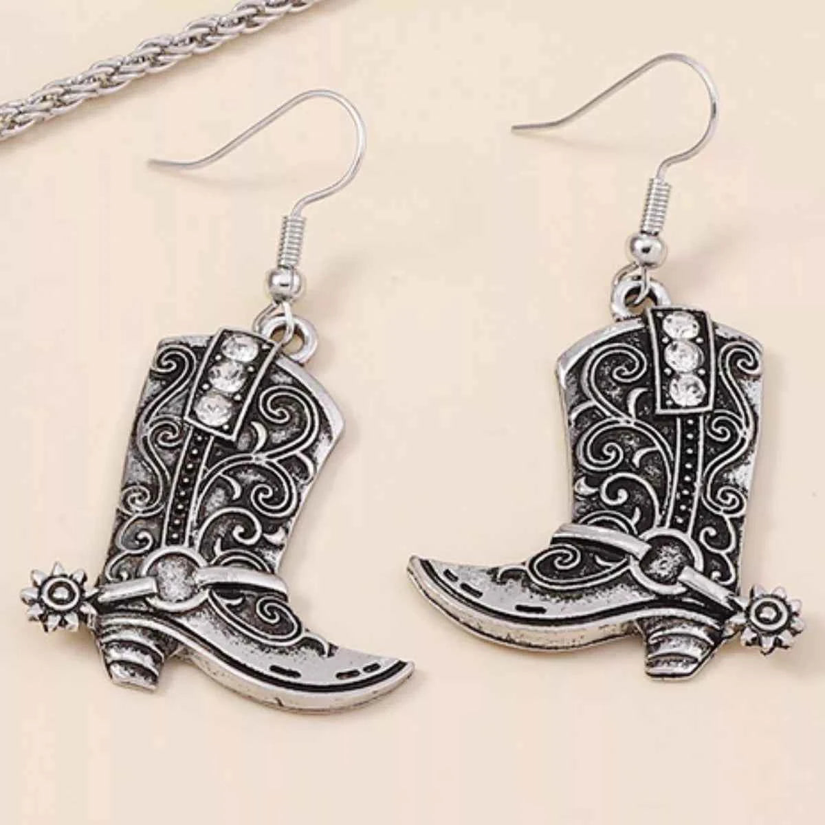 Vintage Western Cowboy Boot Dangle Earrings Silver onesize Trendsi