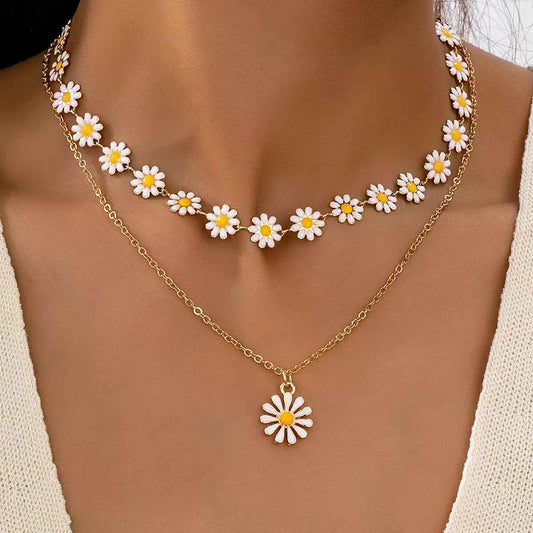 2 Piece 18K Gold-Plated Daisy Necklace Gold onesize Trendsi