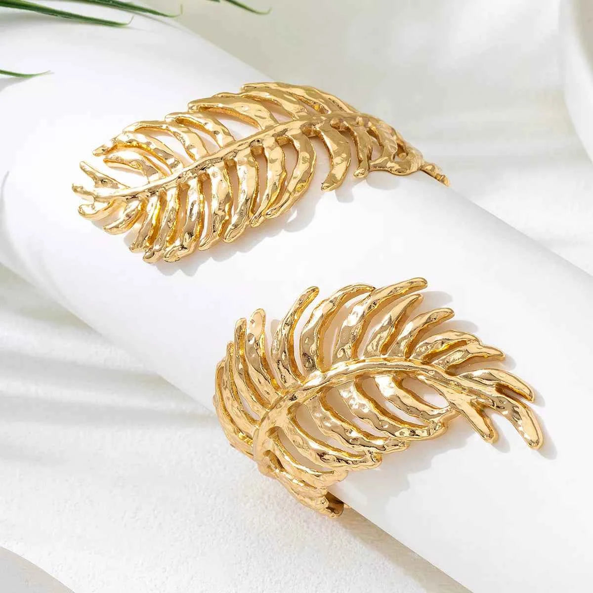 18K Gold-Plated Alloy Leaf Bracelet Trendsi
