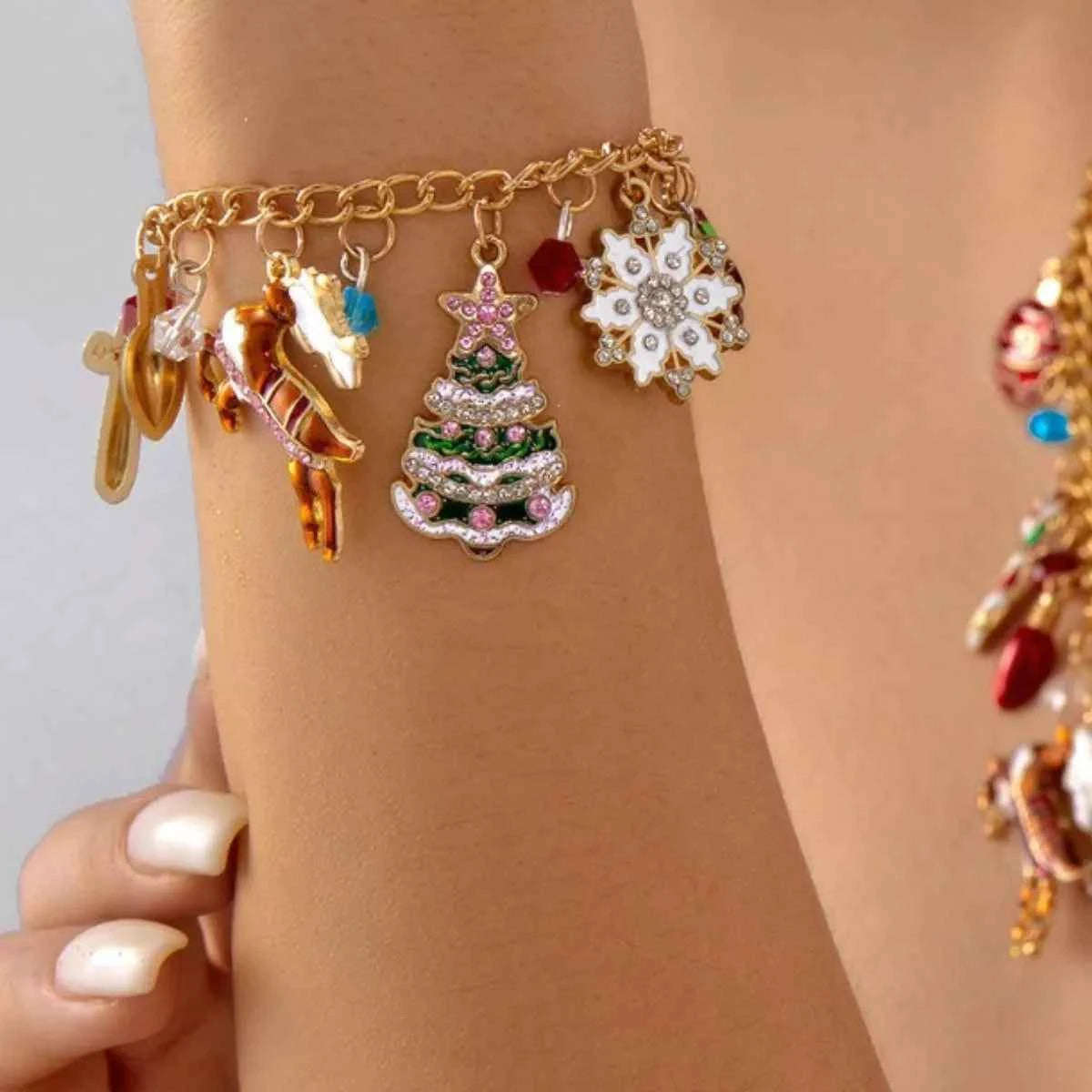 18K Gold-Plated Christmas Charm Bracelet Trendsi