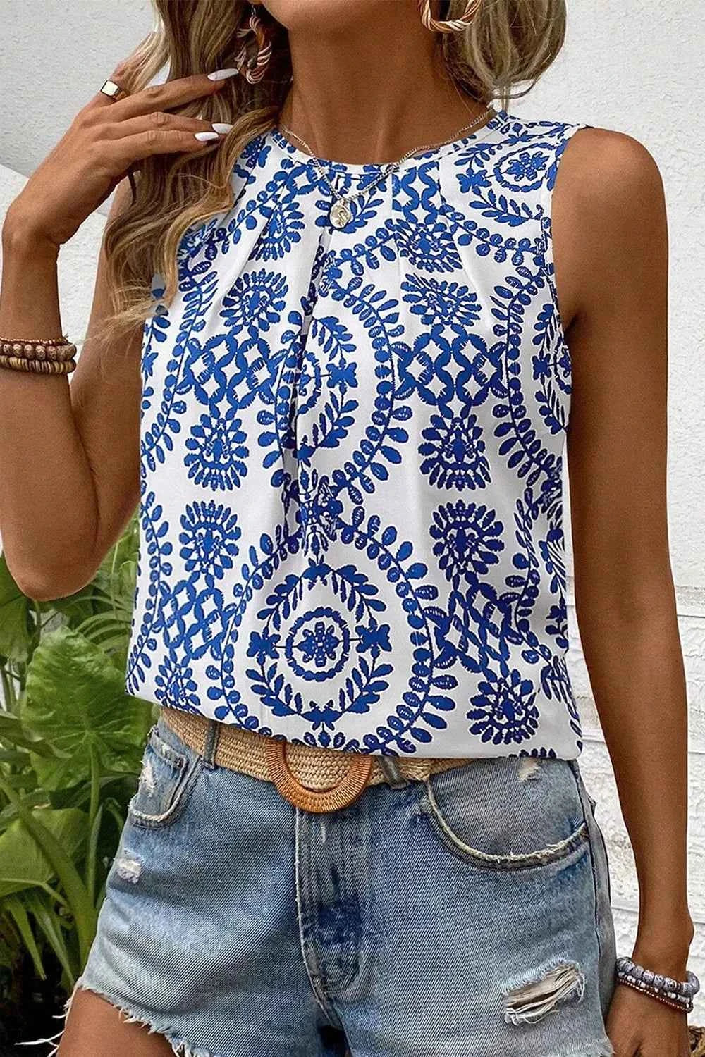 Printed Crew Neck Sleeveless Top Trendsi
