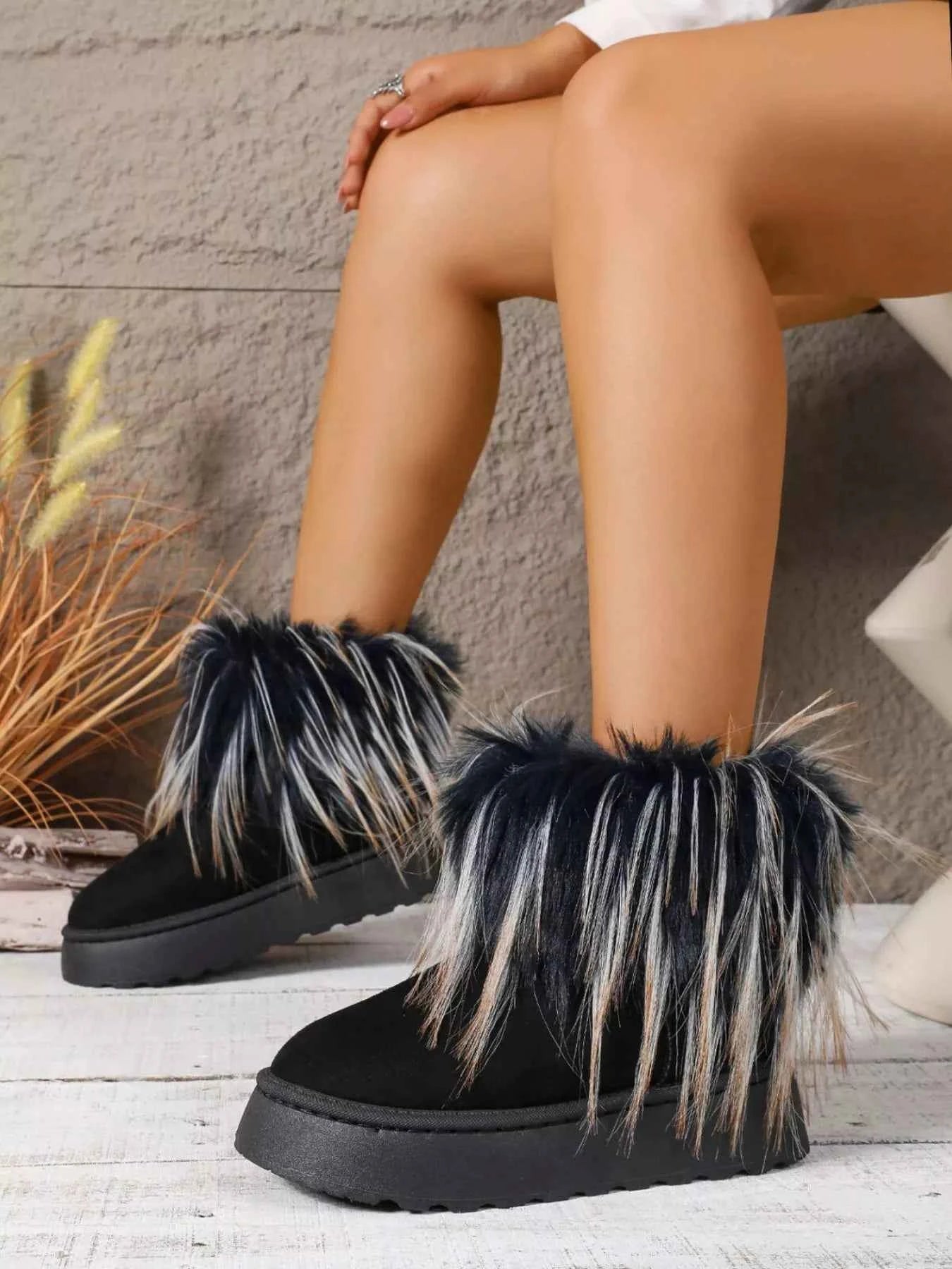 Round Toe Platform Boots Trendsi