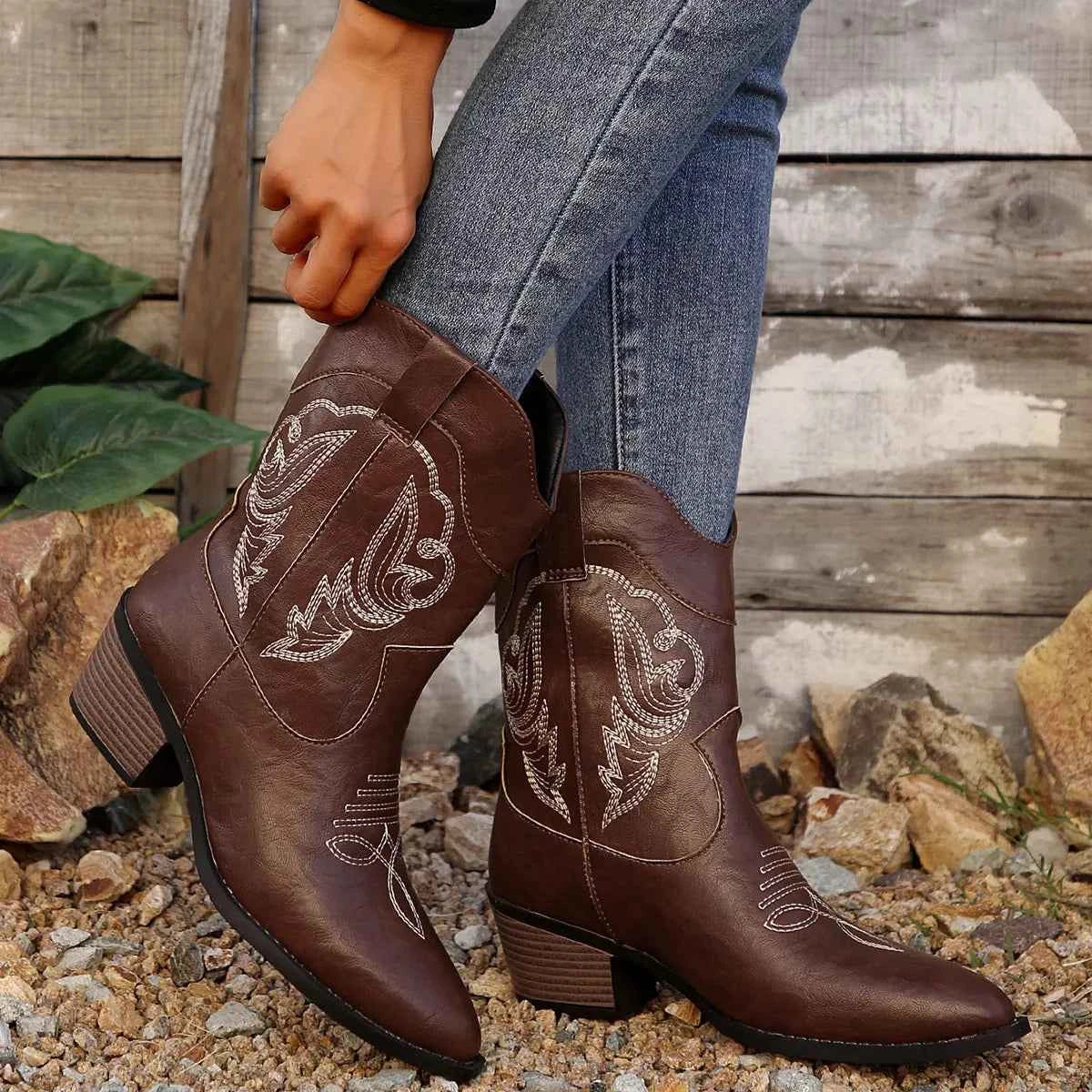 Western Cowboy Boots with Embroidered Design Trendsi