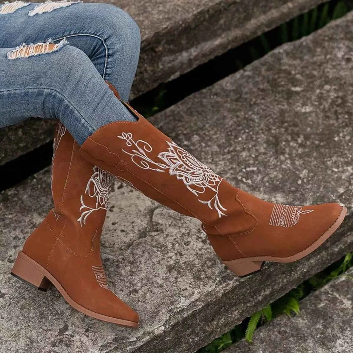 Embroidered Block Heels Boots Trendsi