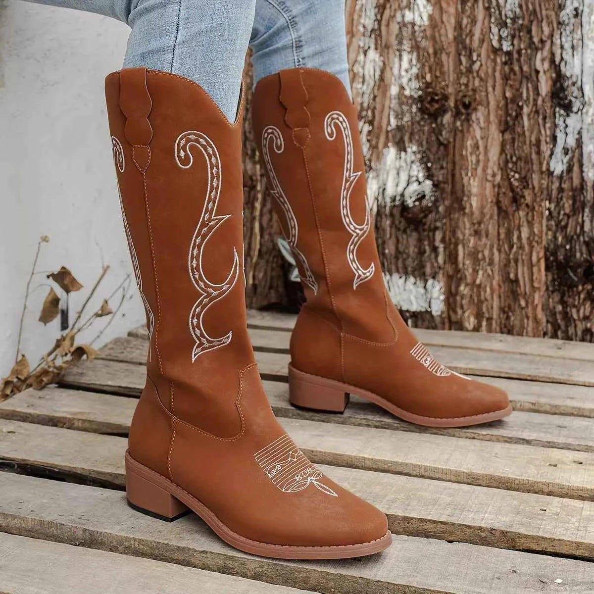 Embroidered Round Toe Block Heels Boots Trendsi