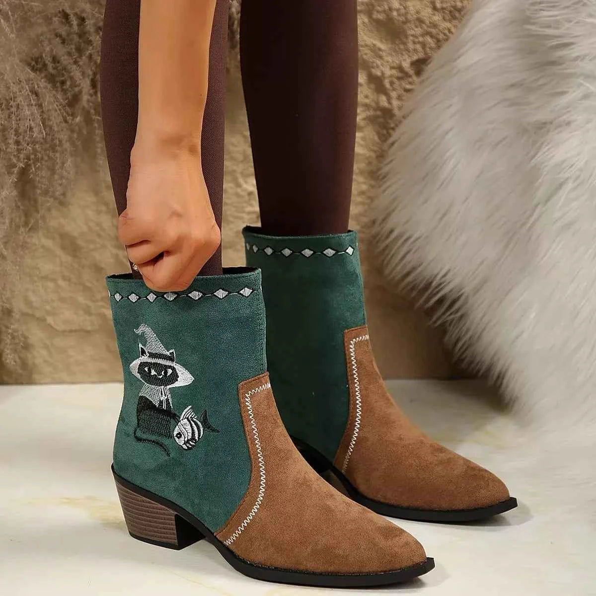Western Cowboy Boots with Embroidered Design Green Trendsi
