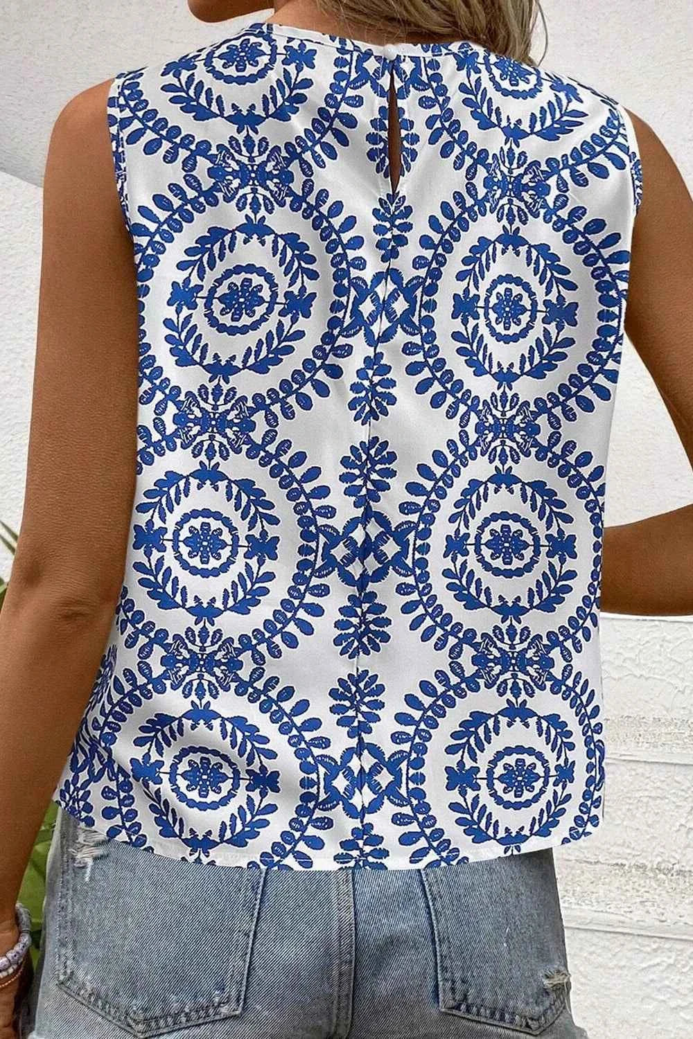 Printed Crew Neck Sleeveless Top Trendsi