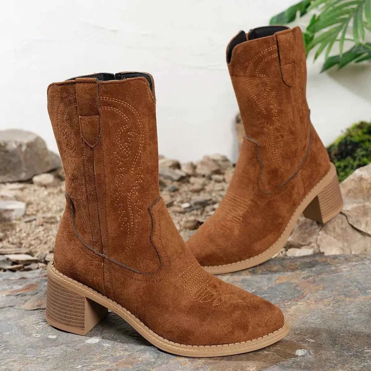 Suede Block Heel Western Boots Trendsi